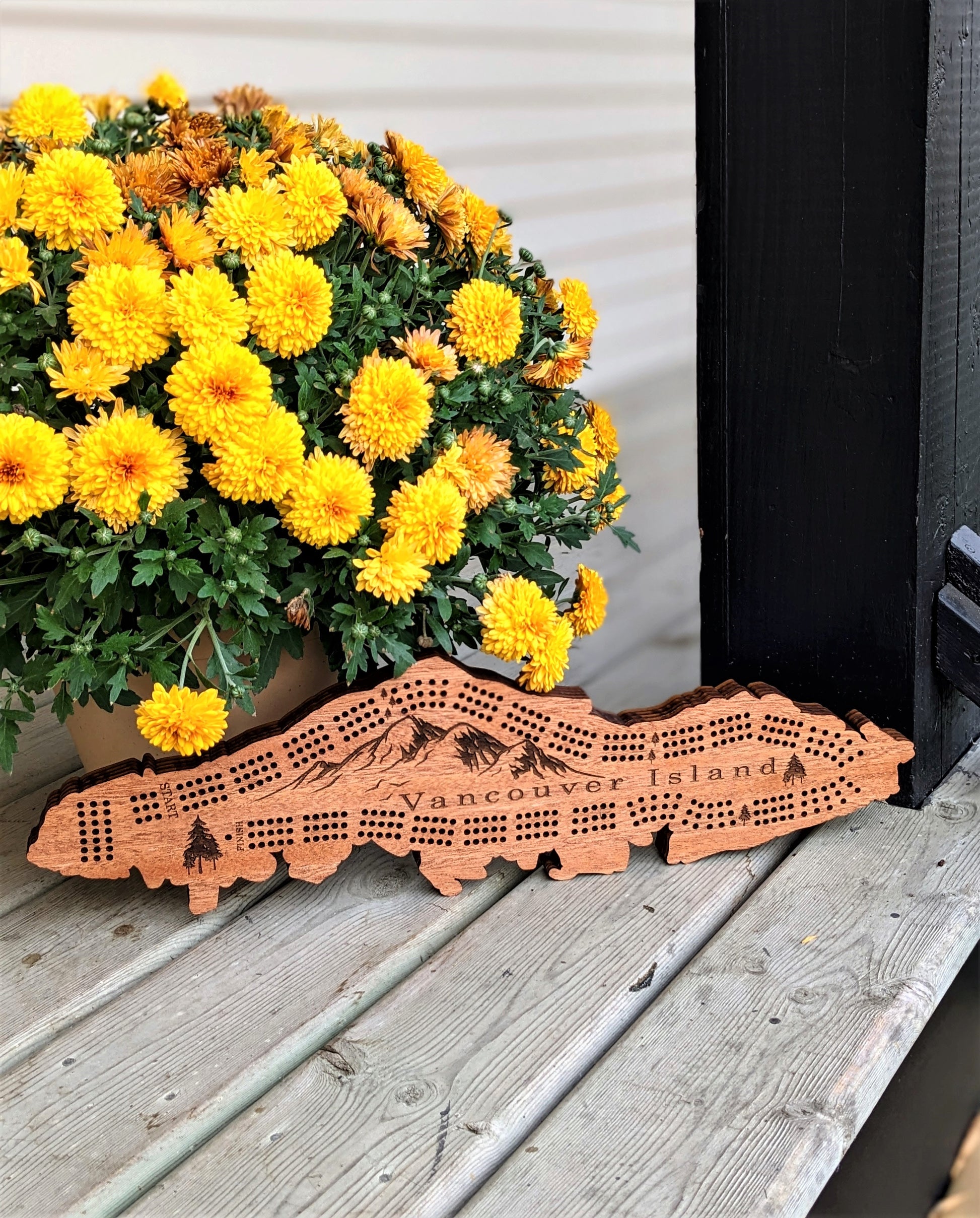 Vancouver Island Cribbage Board Board Game 90.00