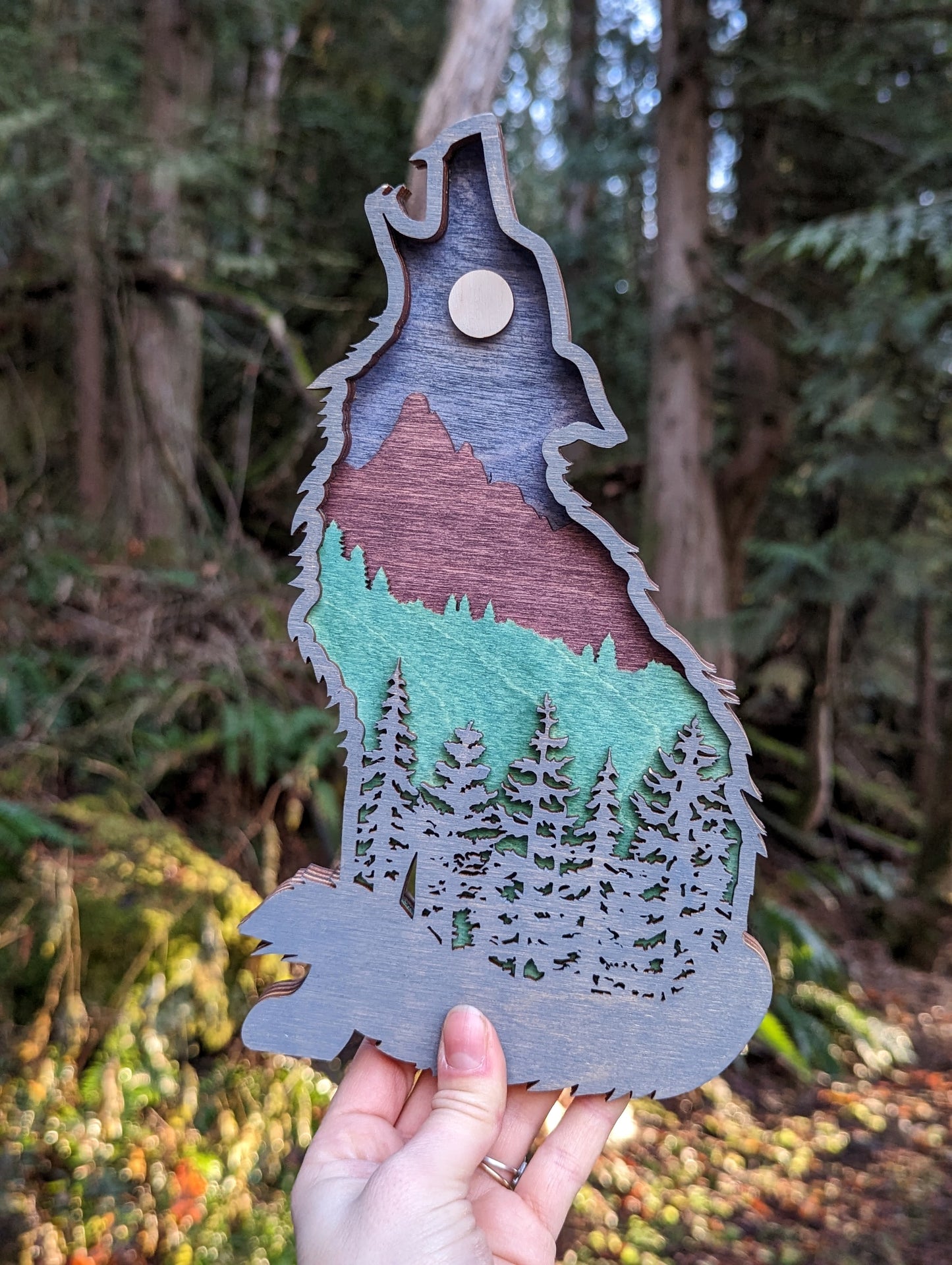 3D Layered Wooden Sitting Wolf art / Wolf shaped layered mountain scene